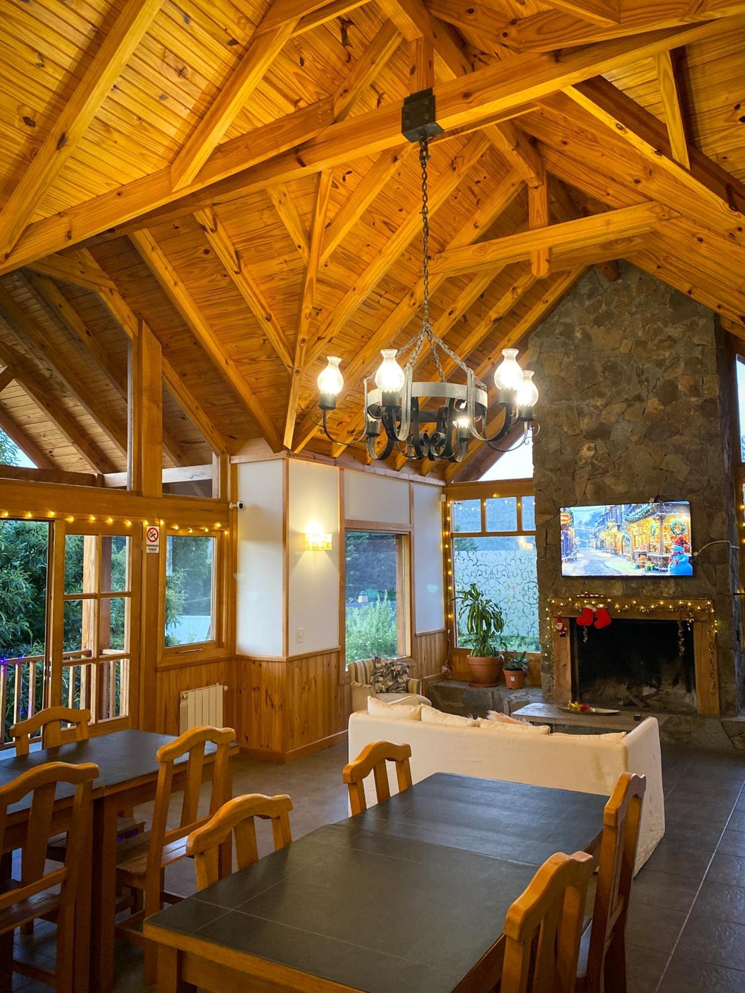Hosteria Baerenhaus San Martín de los Andes Exterior foto